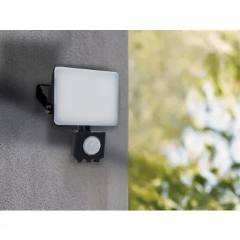 NEDES LED reflektor érzékelővel 20W / 4000K - LF7022S