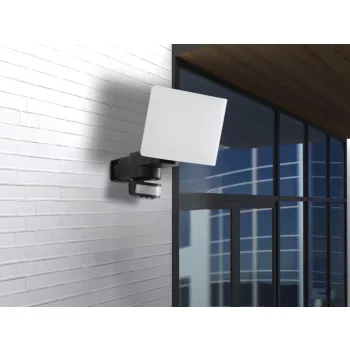 NEDES LED reflektorok + PIR 24W / 4000K - LFX021